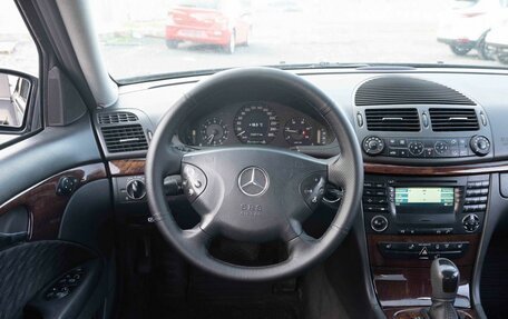 Mercedes-Benz E-Класс, 2004 год, 595 000 рублей, 15 фотография