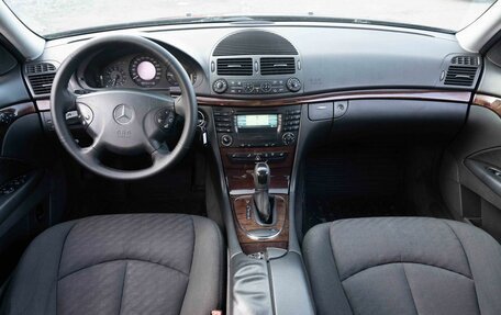 Mercedes-Benz E-Класс, 2004 год, 595 000 рублей, 14 фотография