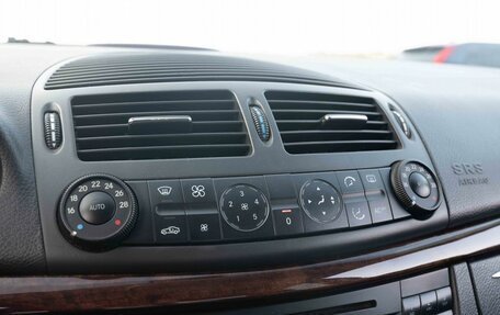 Mercedes-Benz E-Класс, 2004 год, 595 000 рублей, 21 фотография