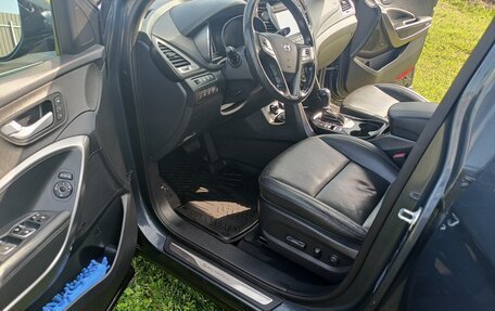 Hyundai Santa Fe III рестайлинг, 2017 год, 2 400 000 рублей, 14 фотография