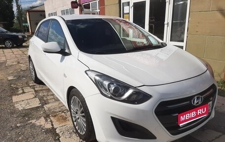Hyundai i30 II рестайлинг, 2015 год, 965 000 рублей, 1 фотография