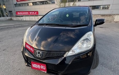 Honda Fit III, 2013 год, 915 000 рублей, 1 фотография