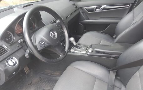 Mercedes-Benz C-Класс, 2010 год, 980 000 рублей, 6 фотография