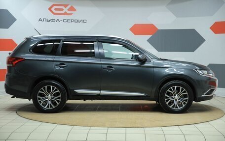 Mitsubishi Outlander III рестайлинг 3, 2015 год, 1 730 000 рублей, 4 фотография