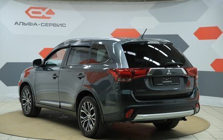 Mitsubishi Outlander III рестайлинг 3, 2015 год, 1 730 000 рублей, 7 фотография