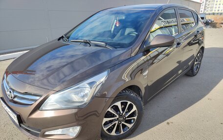 Hyundai Solaris II рестайлинг, 2014 год, 1 250 000 рублей, 2 фотография