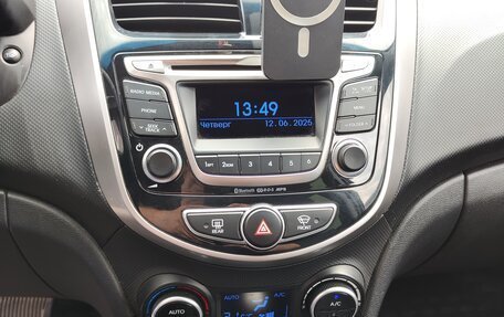 Hyundai Solaris II рестайлинг, 2014 год, 1 250 000 рублей, 14 фотография