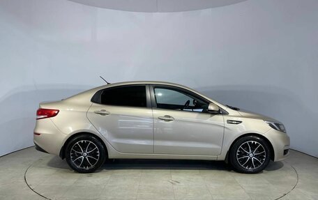 KIA Rio III рестайлинг, 2015 год, 999 000 рублей, 5 фотография