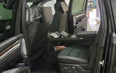 Cadillac Escalade V, 2025 год, 25 400 000 рублей, 12 фотография