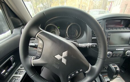 Mitsubishi Pajero IV, 2008 год, 2 фотография