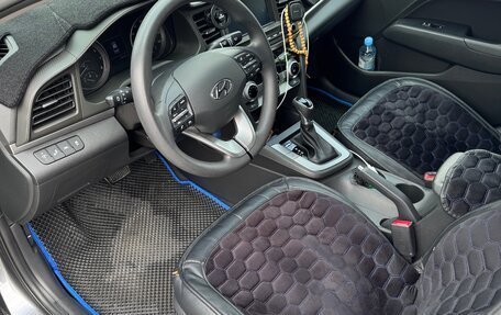 Hyundai Elantra VI рестайлинг, 2019 год, 2 000 000 рублей, 7 фотография