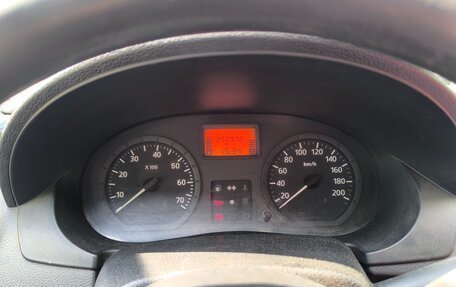Renault Logan I, 2005 год, 140 000 рублей, 9 фотография