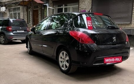 Peugeot 308 II, 2010 год, 685 000 рублей, 3 фотография