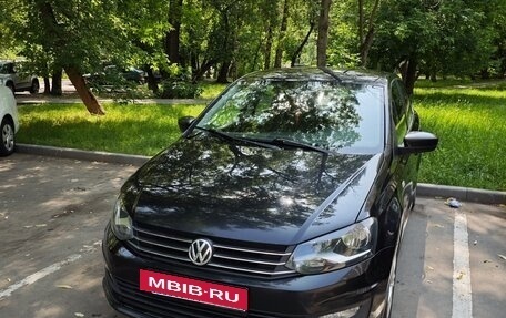 Volkswagen Polo VI (EU Market), 2015 год, 918 000 рублей, 2 фотография