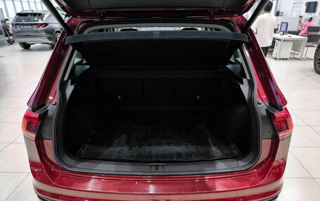 Volkswagen Tiguan II, 2017 год, 2 099 000 рублей, 14 фотография