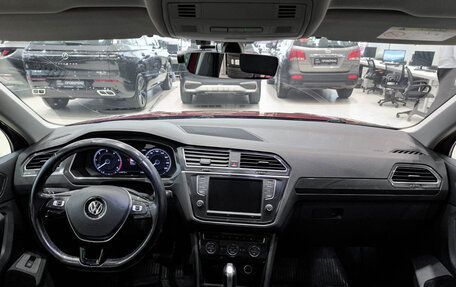 Volkswagen Tiguan II, 2017 год, 2 099 000 рублей, 18 фотография