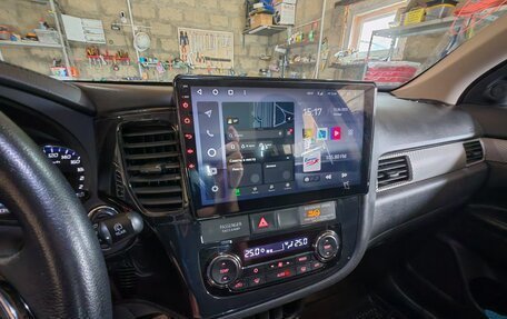 Mitsubishi Outlander III рестайлинг 3, 2018 год, 2 700 000 рублей, 21 фотография