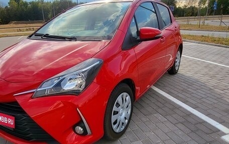 Toyota Yaris III рестайлинг, 2020 год, 1 150 000 рублей, 2 фотография