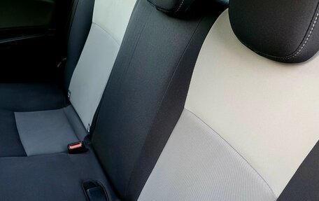 Toyota Yaris III рестайлинг, 2020 год, 1 150 000 рублей, 17 фотография