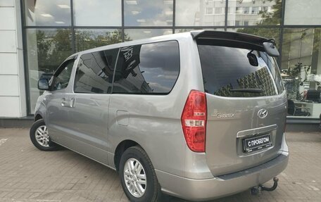 Hyundai Grand Starex Grand Starex I рестайлинг 2, 2018 год, 2 825 000 рублей, 6 фотография