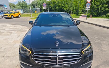 Mercedes-Benz E-Класс, 2021 год, 4 800 000 рублей, 2 фотография