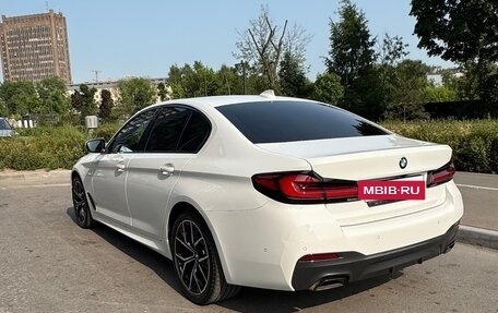 BMW 5 серия, 2021 год, 7 050 000 рублей, 2 фотография
