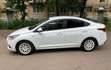 Hyundai Solaris II рестайлинг, 2017 год, 1 210 000 рублей, 2 фотография