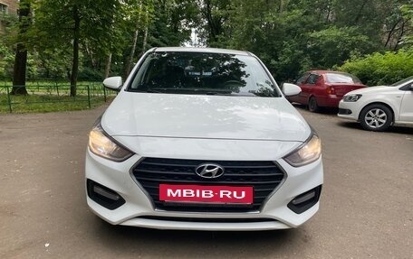 Hyundai Solaris II рестайлинг, 2017 год, 1 210 000 рублей, 3 фотография