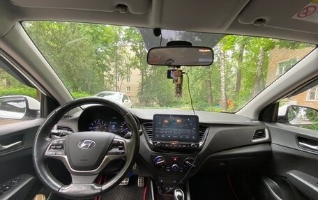 Hyundai Solaris II рестайлинг, 2017 год, 1 210 000 рублей, 7 фотография