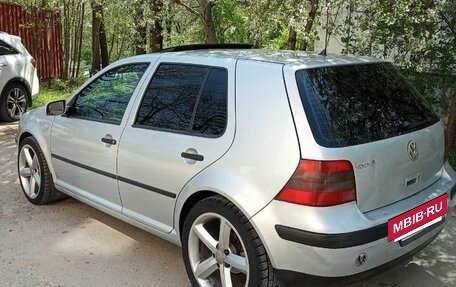 Volkswagen Golf IV, 2000 год, 300 000 рублей, 2 фотография