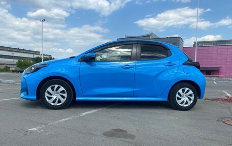 Toyota Yaris, 2021 год, 1 650 000 рублей, 8 фотография