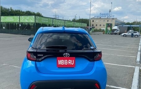 Toyota Yaris, 2021 год, 1 650 000 рублей, 11 фотография