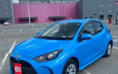 Toyota Yaris, 2021 год, 1 650 000 рублей, 5 фотография