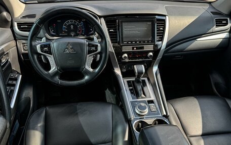 Mitsubishi Montero Sport, 2021 год, 3 759 000 рублей, 7 фотография