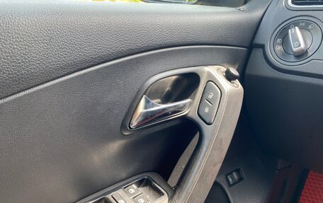 Volkswagen Polo VI (EU Market), 2012 год, 700 000 рублей, 7 фотография