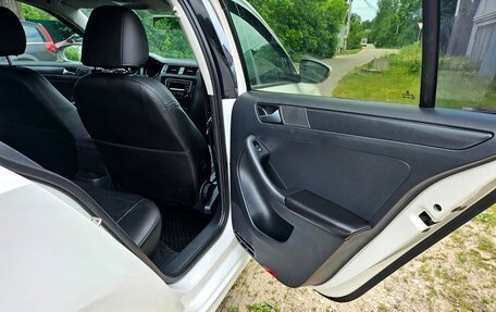 Volkswagen Jetta VI, 2015 год, 820 000 рублей, 14 фотография