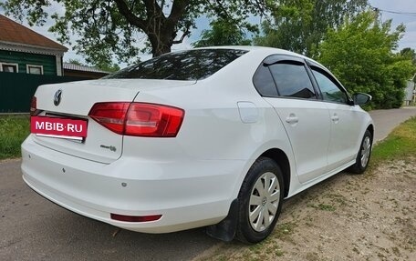 Volkswagen Jetta VI, 2015 год, 820 000 рублей, 2 фотография