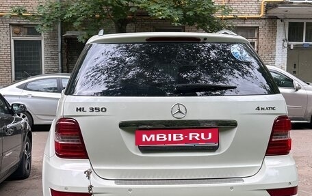 Mercedes-Benz M-Класс, 2011 год, 1 750 000 рублей, 3 фотография