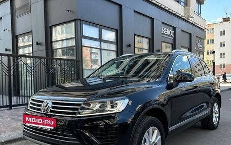 Volkswagen Touareg III, 2015 год, 2 880 000 рублей, 3 фотография