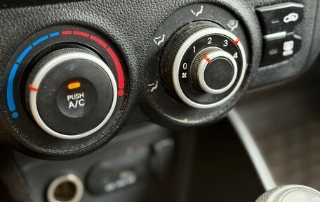 KIA Rio III рестайлинг, 2012 год, 1 000 000 рублей, 17 фотография