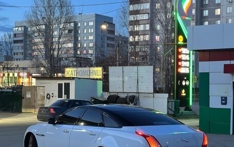 Jaguar XJ IV (X351), 2010 год, 1 450 000 рублей, 6 фотография