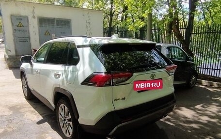 Toyota RAV4, 2020 год, 3 600 000 рублей, 11 фотография