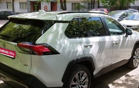 Toyota RAV4, 2020 год, 3 600 000 рублей, 12 фотография