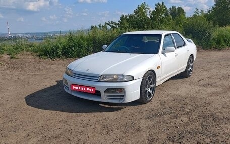 Nissan Skyline, 1994 год, 380 000 рублей, 1 фотография
