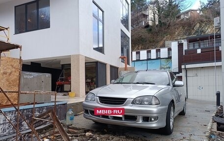 Toyota Avensis III рестайлинг, 2002 год, 550 000 рублей, 14 фотография