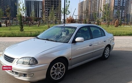 Toyota Avensis III рестайлинг, 2002 год, 550 000 рублей, 6 фотография