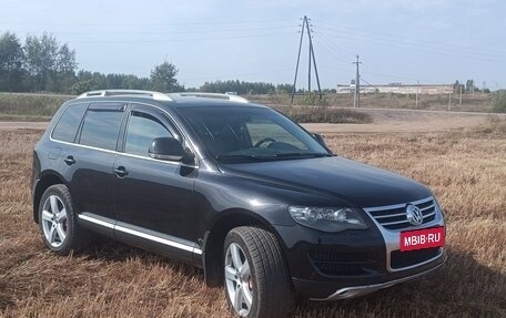 Volkswagen Touareg III, 2010 год, 1 600 000 рублей, 1 фотография