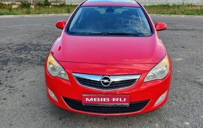 Opel Astra J, 2011 год, 990 000 рублей, 1 фотография