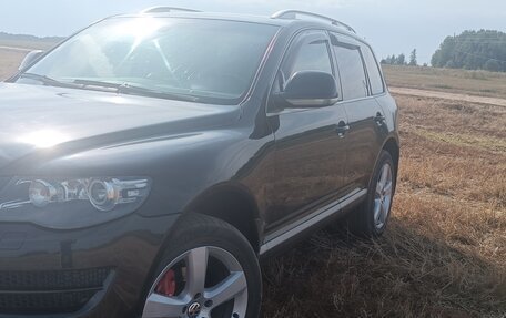 Volkswagen Touareg III, 2010 год, 1 600 000 рублей, 6 фотография