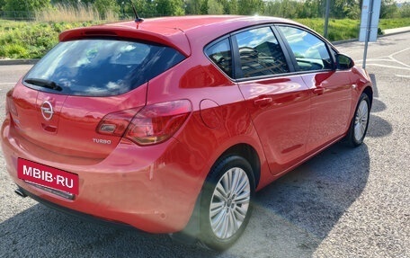 Opel Astra J, 2011 год, 990 000 рублей, 4 фотография
